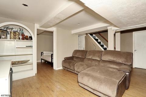 39 Spring Valley Ave, Hackensack, NJ 07601 photo 16