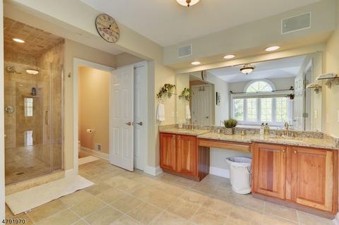 4 Overhill Rd, Wayne, NJ 07470 photo 21