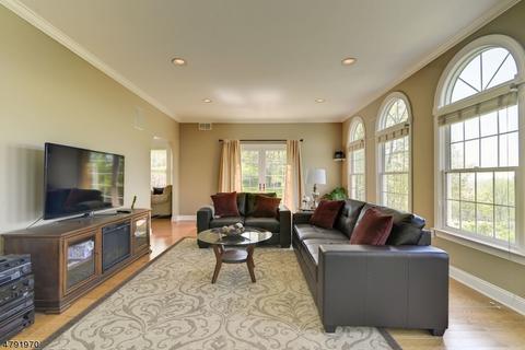 4 Overhill Rd, Wayne, NJ 07470 photo 9
