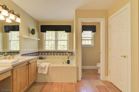 4 Overhill Rd, Wayne, NJ 07470 photo 22