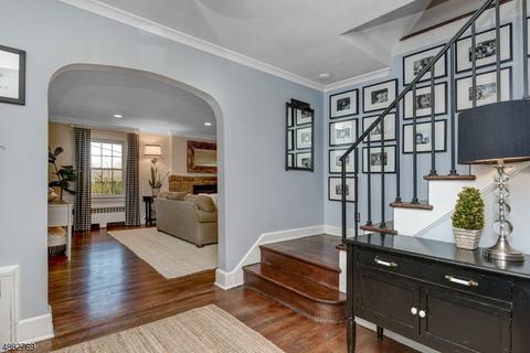 836 Ridgewood Rd, Millburn, NJ 07041 photo 2