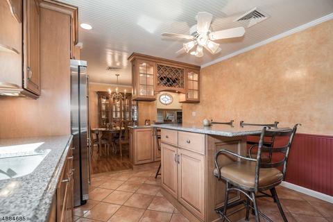 34 Georgia Dr, Wayne, NJ 07470 photo 9