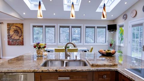 10 Far Hills Rd, Springfield, NJ 07081 photo 9