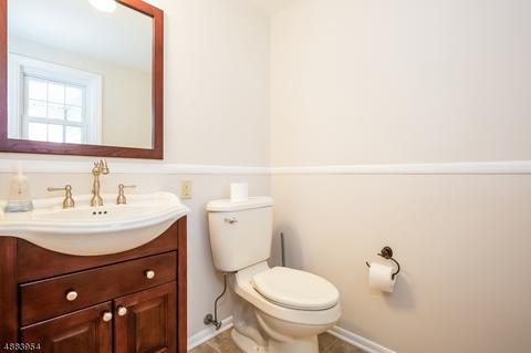 285 River Bend Rd, Berkeley Heights, NJ 07922 photo 9