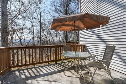 82 Overlook Dr, Hackettstown, NJ 07840 photo 19