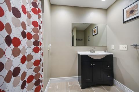 82 Overlook Dr, Hackettstown, NJ 07840 photo 16