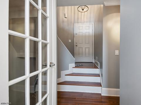 82 Overlook Dr, Hackettstown, NJ 07840 photo 3