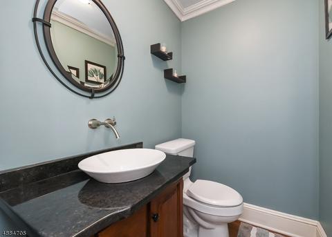 82 Overlook Dr, Hackettstown, NJ 07840 photo 10