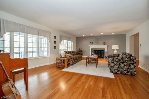 9 Townsend Rd, Mendham, NJ 07945 photo 3