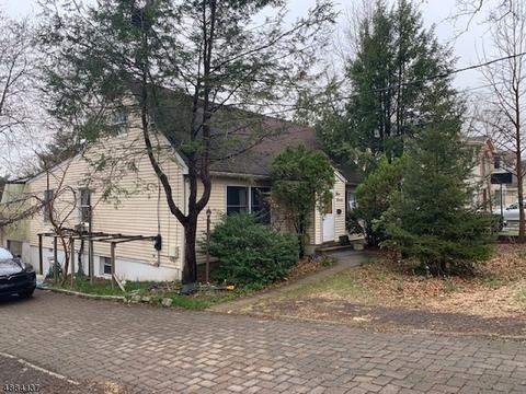 311 Haywood Dr, Paramus, NJ 07652 photo 1