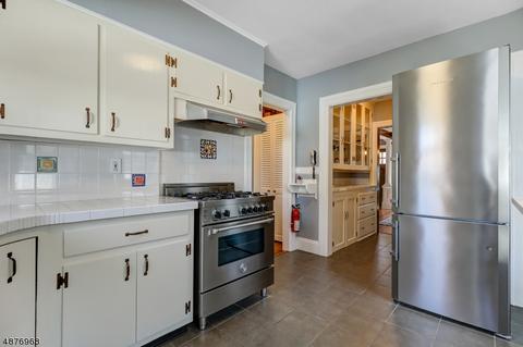 96 Orchard St, Summit, NJ 07901 photo 9
