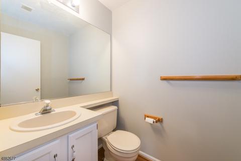 38 Stevens Ct, Bedminster, NJ 07921 photo 6