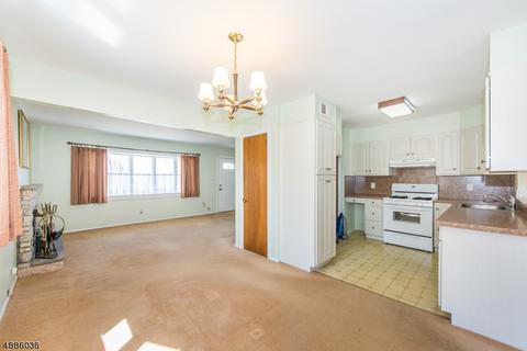 68 Richard St, Dover, NJ 07801 photo 4
