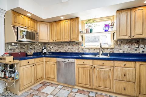 85 Willow Ave, Hackensack, NJ 07601 photo 7