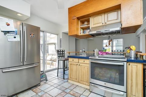 85 Willow Ave, Hackensack, NJ 07601 photo 6