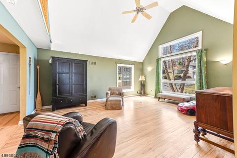 9 Eagle Ct, Randolph, NJ 07869 photo 4