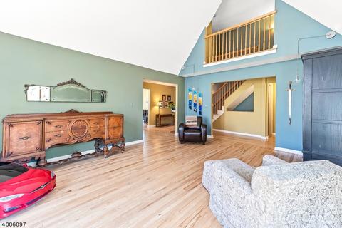 9 Eagle Ct, Randolph, NJ 07869 photo 5