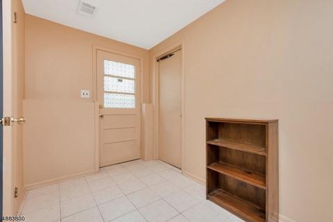 46 Devonshire Rd, Cedar Grove, NJ 07009 photo 22