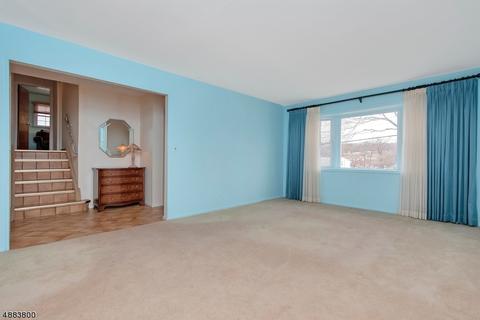 46 Devonshire Rd, Cedar Grove, NJ 07009 photo 4