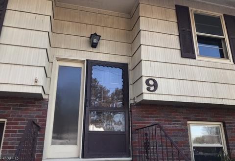 9 Surrey Dr, Wayne, NJ 07470 photo 2