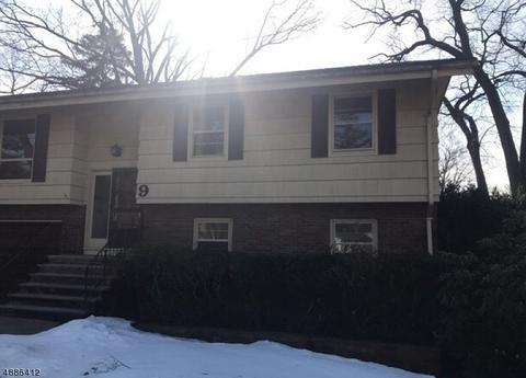 9 Surrey Dr, Wayne, NJ 07470 photo 1