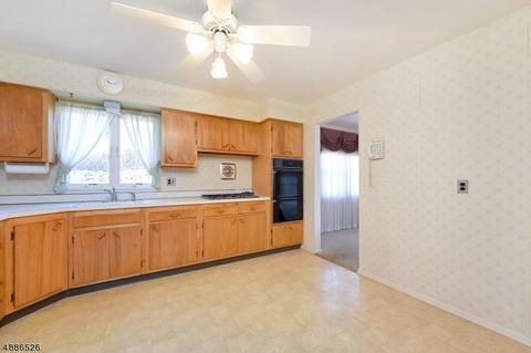 67 Rillo Dr, Wayne, NJ 07470 photo 8