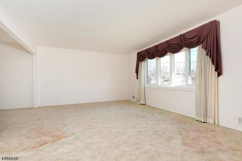 67 Rillo Dr, Wayne, NJ 07470 photo 5
