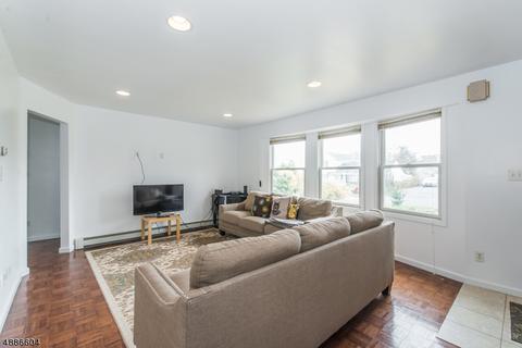 5 Douglas Way, Wayne, NJ 07470 photo 4