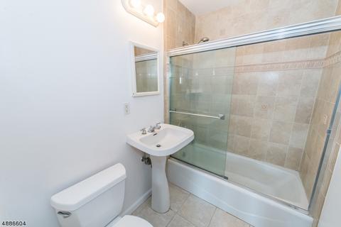 5 Douglas Way, Wayne, NJ 07470 photo 15