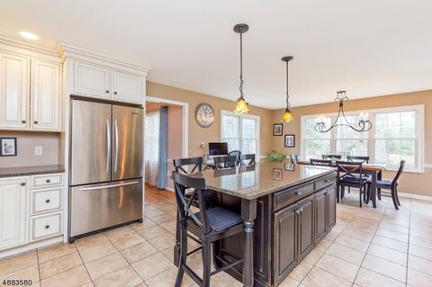 182 Maple Ave, Berkeley Heights, NJ 07922 photo 4