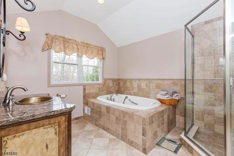 182 Maple Ave, Berkeley Heights, NJ 07922 photo 10