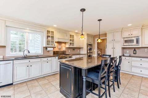 182 Maple Ave, Berkeley Heights, NJ 07922 photo 5
