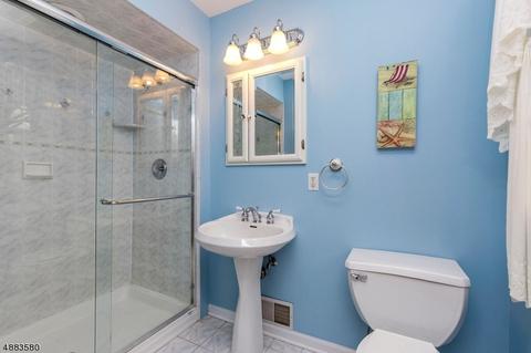 182 Maple Ave, Berkeley Heights, NJ 07922 photo 12