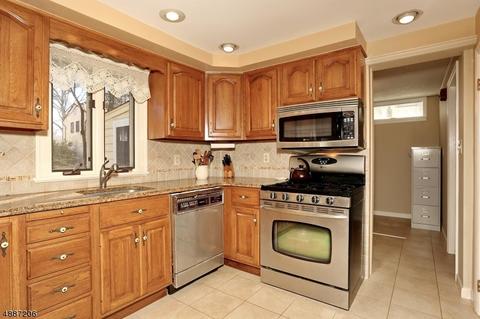 102 Waldwick Ave, Waldwick, NJ 07463 photo 9