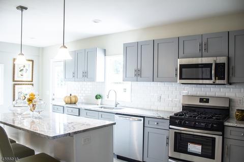 590 Mountainview Dr, North Plainfield, NJ 07063 photo 8