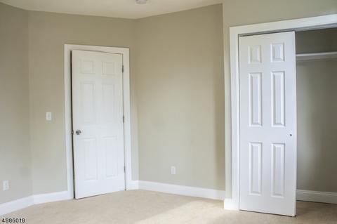 590 Mountainview Dr, North Plainfield, NJ 07063 photo 22