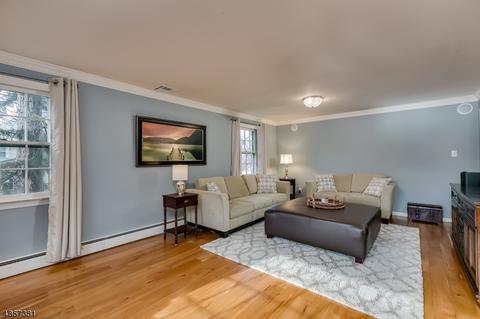 81 W Main St, Mendham, NJ 07945 photo 5