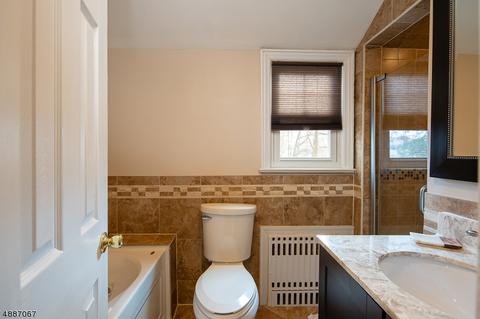 12 Krone Pl, Hackensack, NJ 07601 photo 16