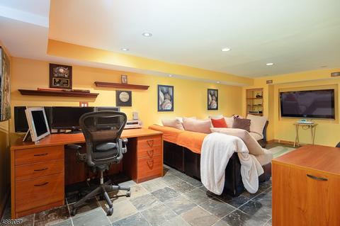 12 Krone Pl, Hackensack, NJ 07601 photo 19