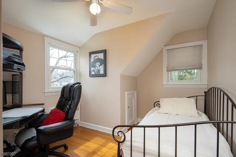 12 Krone Pl, Hackensack, NJ 07601 photo 15