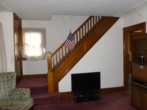 27 Cedar St, Nutley, NJ 07110 photo 4