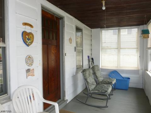 27 Cedar St, Nutley, NJ 07110 photo 3