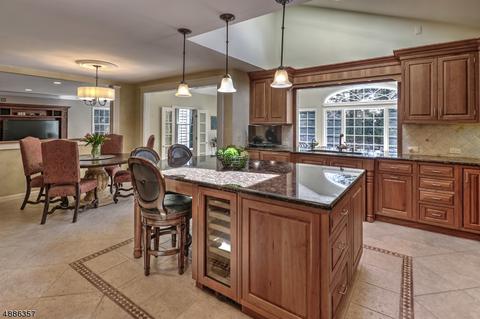 4 Mahlon Ct, Mendham, NJ 07945 photo 12