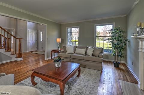 4 Mahlon Ct, Mendham, NJ 07945 photo 5
