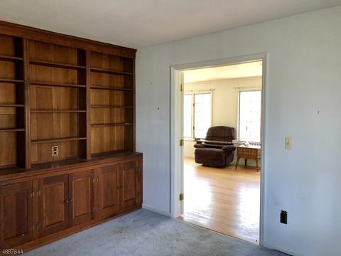 197 Beechwood Dr, Wayne, NJ 07470 photo 14