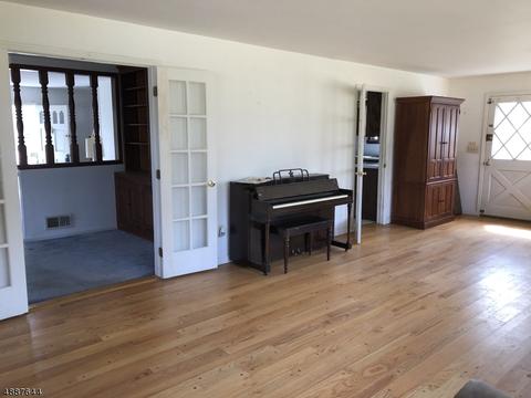 197 Beechwood Dr, Wayne, NJ 07470 photo 5