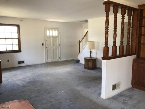 197 Beechwood Dr, Wayne, NJ 07470 photo 9