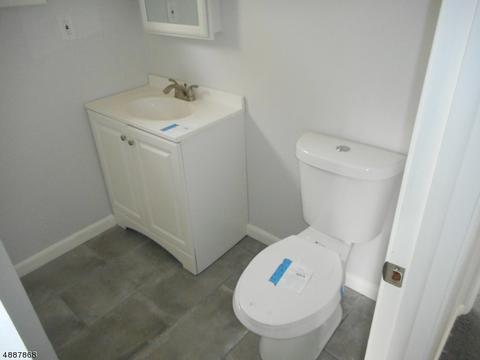 32 Decker Rd, Wanaque Boro, NJ 07420 photo 10
