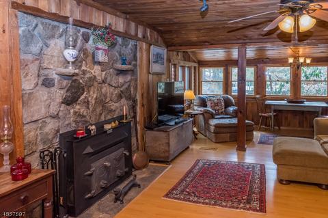 6 Laurel Trl, Kinnelon, NJ 07405 photo 3