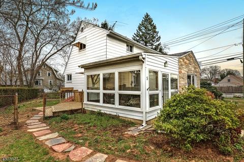5 Cornell Dr, Clark, NJ 07066 photo 2